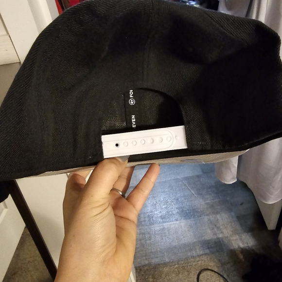 New York Yankees Snapback Hat - Picture 3 of 4